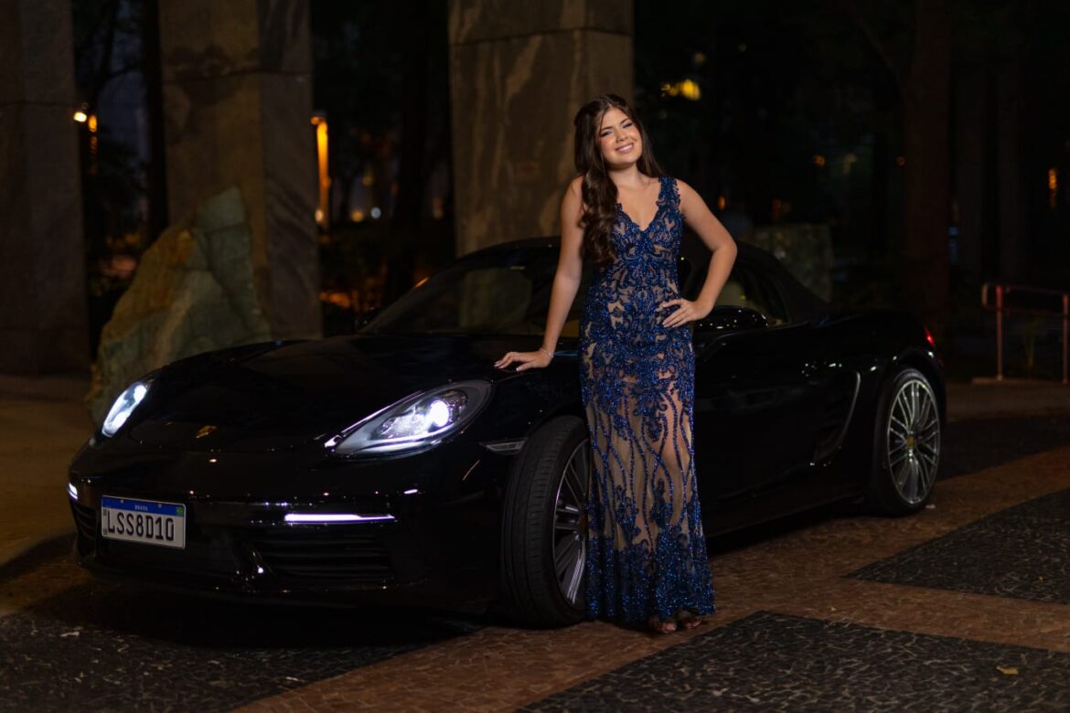 Vestido de Recepção Azul Marinho